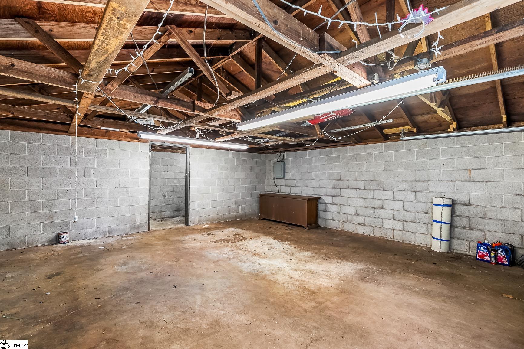 Anderson, South Carolina 29624, United States, 3 Bedrooms Bedrooms, ,2 BathroomsBathrooms,Residential,Contingent,208324