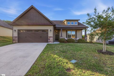 Photo of 11 Forest Ridge Way, Greenville, SC 29617 (MLS # 1589419)