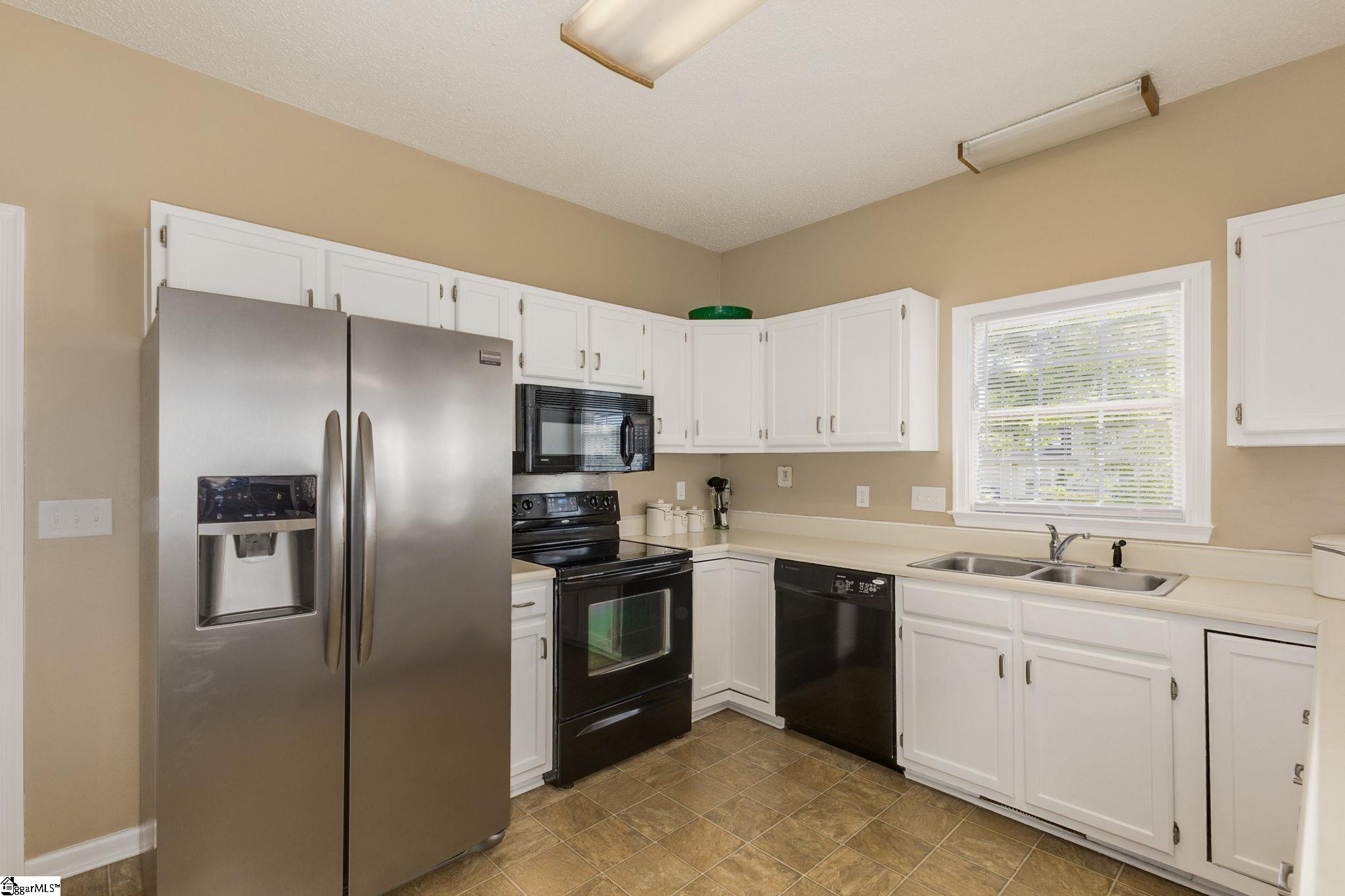 Mauldin, South Carolina 29662, United States, 4 Bedrooms Bedrooms, ,3 BathroomsBathrooms,Residential,Active,163293