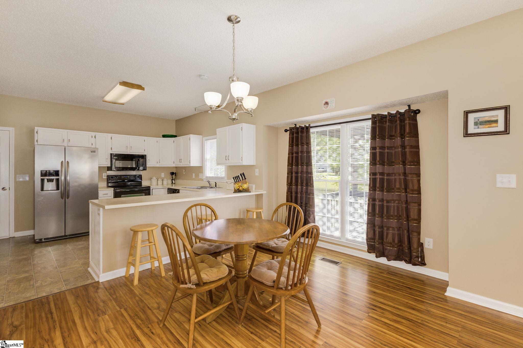 Mauldin, South Carolina 29662, United States, 4 Bedrooms Bedrooms, ,3 BathroomsBathrooms,Residential,Active,163293