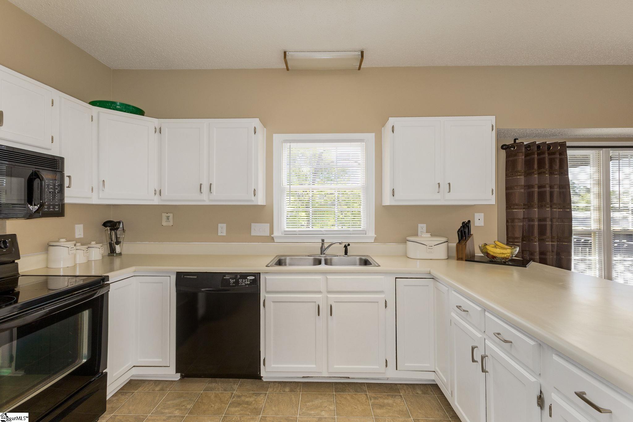 Mauldin, South Carolina 29662, United States, 4 Bedrooms Bedrooms, ,3 BathroomsBathrooms,Residential,Active,163293