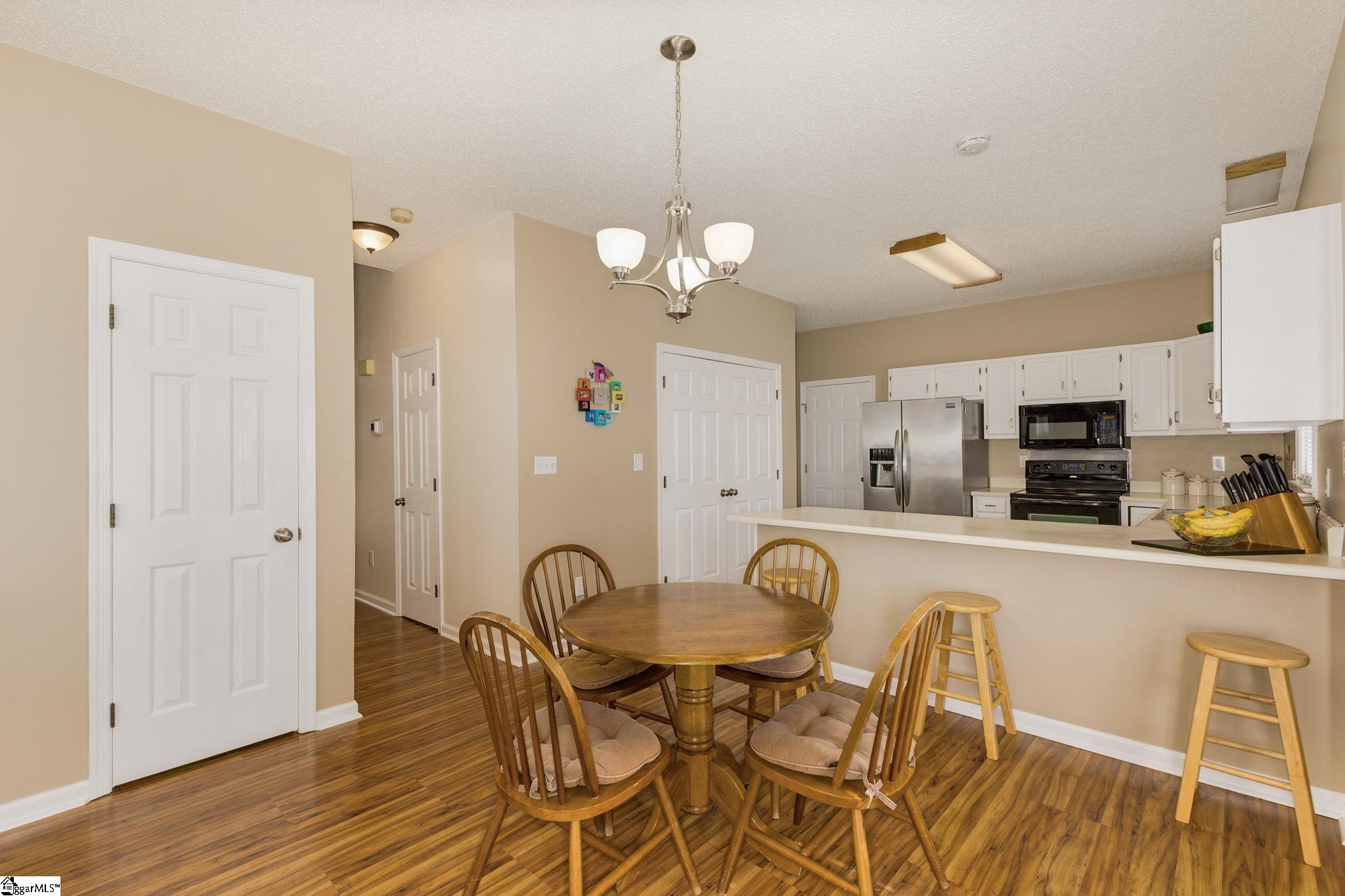 Mauldin, South Carolina 29662, United States, 4 Bedrooms Bedrooms, ,3 BathroomsBathrooms,Residential,Active,163293