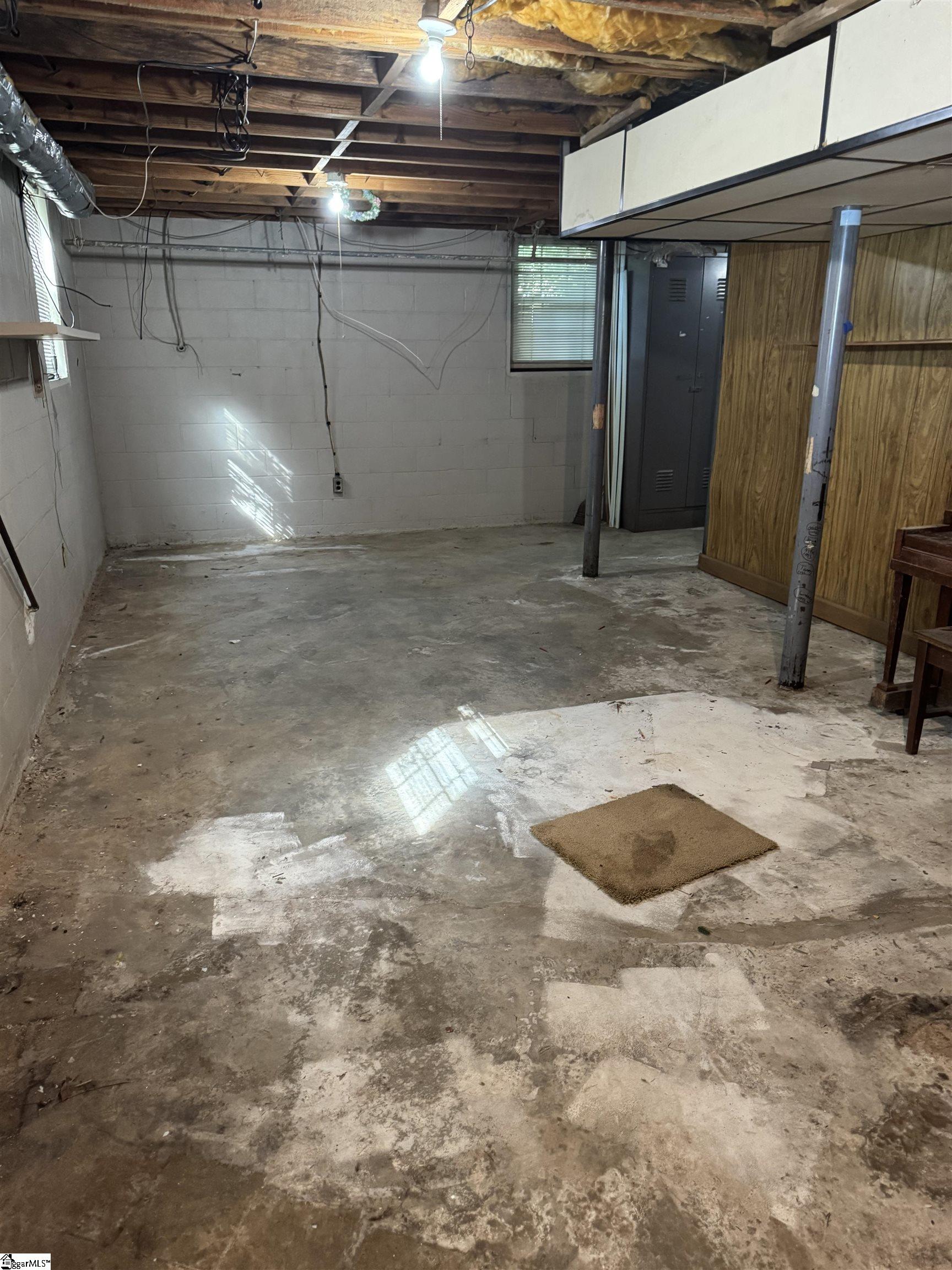 Greenville, South Carolina 29609, United States, 3 Bedrooms Bedrooms, ,2 BathroomsBathrooms,Residential,Pending,154868