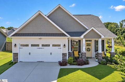 Photo of 205 Hillyer Court, Greenville, SC 29617 (MLS # 1605548)