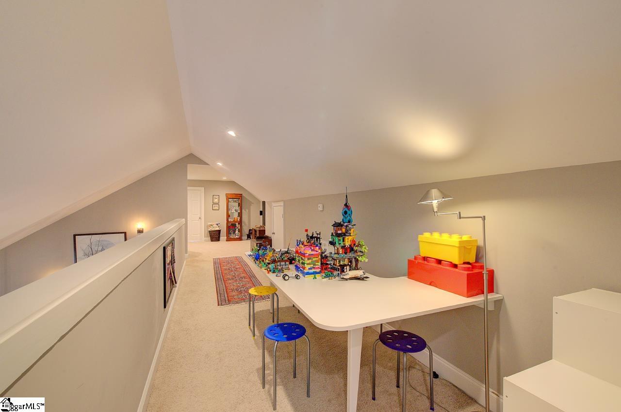 Fountain Inn, South Carolina 29644, United States, 4 Bedrooms Bedrooms, ,3 BathroomsBathrooms,Residential,Contingent,135720