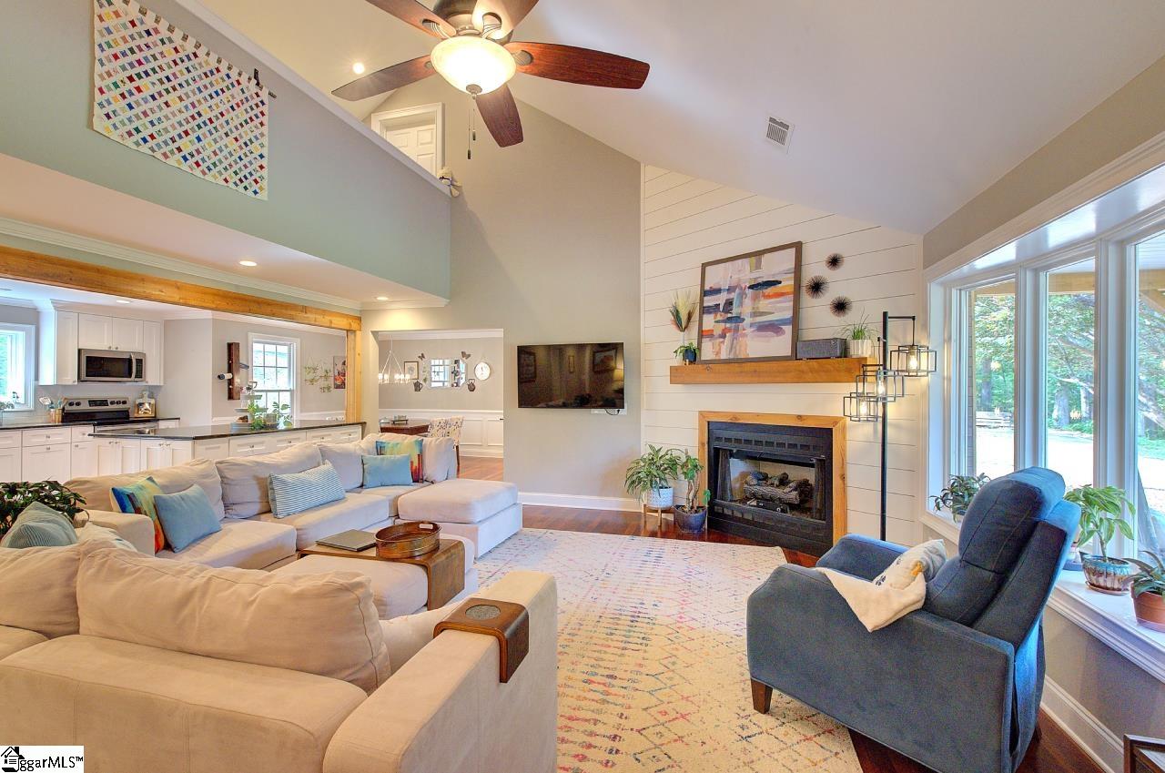 Fountain Inn, South Carolina 29644, United States, 4 Bedrooms Bedrooms, ,3 BathroomsBathrooms,Residential,Contingent,135720