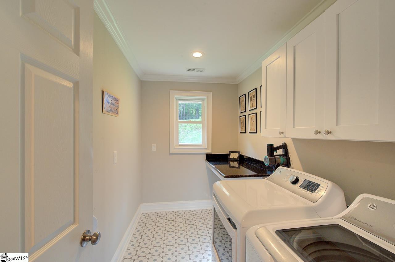 Fountain Inn, South Carolina 29644, United States, 4 Bedrooms Bedrooms, ,3 BathroomsBathrooms,Residential,Contingent,135720