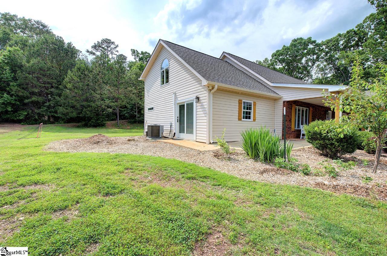 Fountain Inn, South Carolina 29644, United States, 4 Bedrooms Bedrooms, ,3 BathroomsBathrooms,Residential,Contingent,135720