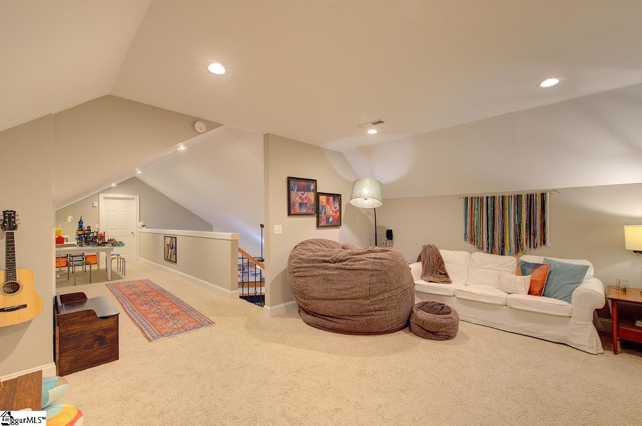 Fountain Inn, South Carolina 29644, United States, 4 Bedrooms Bedrooms, ,3 BathroomsBathrooms,Residential,Contingent,135720