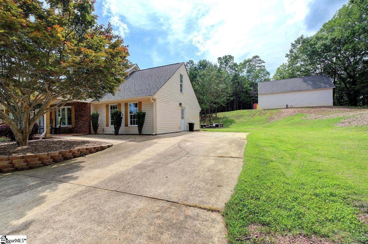 Fountain Inn, South Carolina 29644, United States, 4 Bedrooms Bedrooms, ,3 BathroomsBathrooms,Residential,Contingent,135720