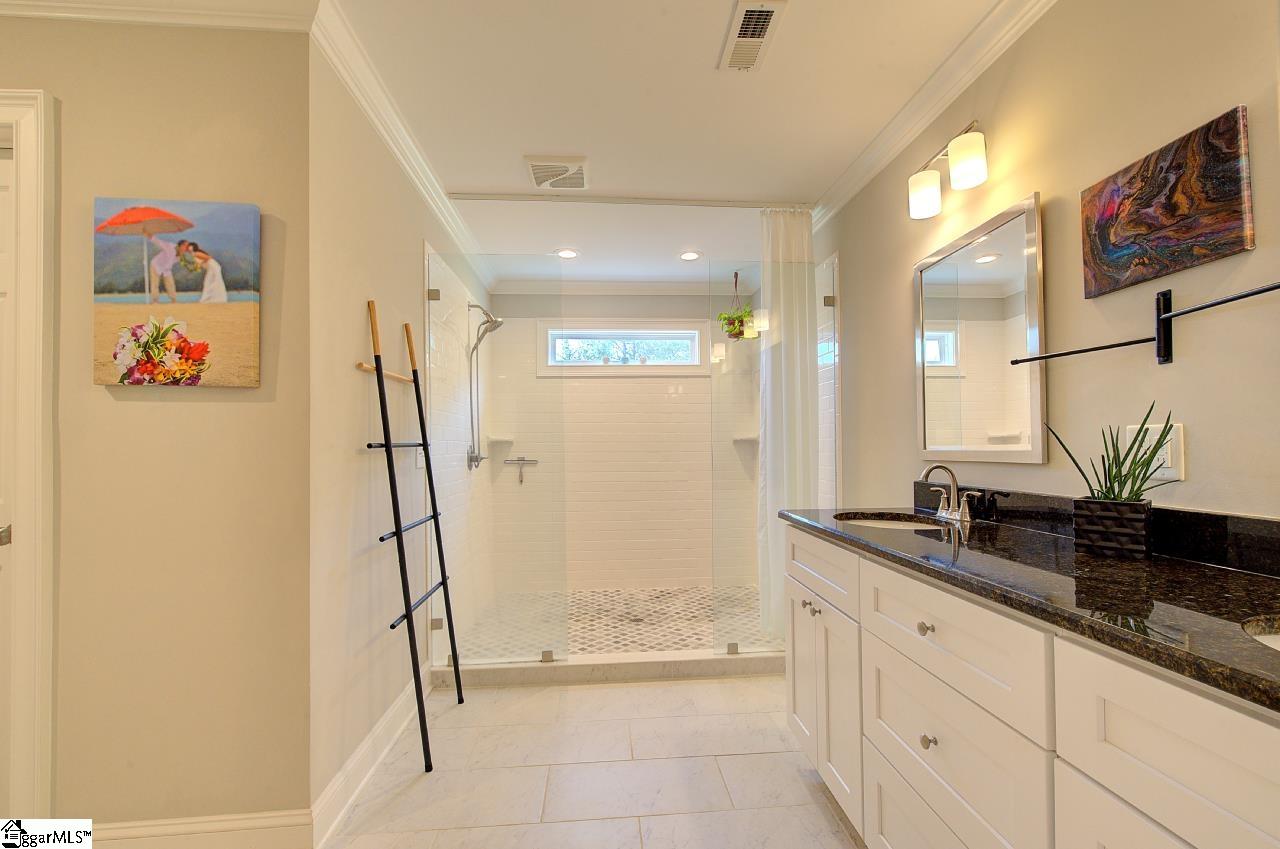 Fountain Inn, South Carolina 29644, United States, 4 Bedrooms Bedrooms, ,3 BathroomsBathrooms,Residential,Contingent,135720