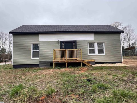 Photo of 1 Hawthrone Street, Honea Path, SC 29654 (MLS # 1583260)