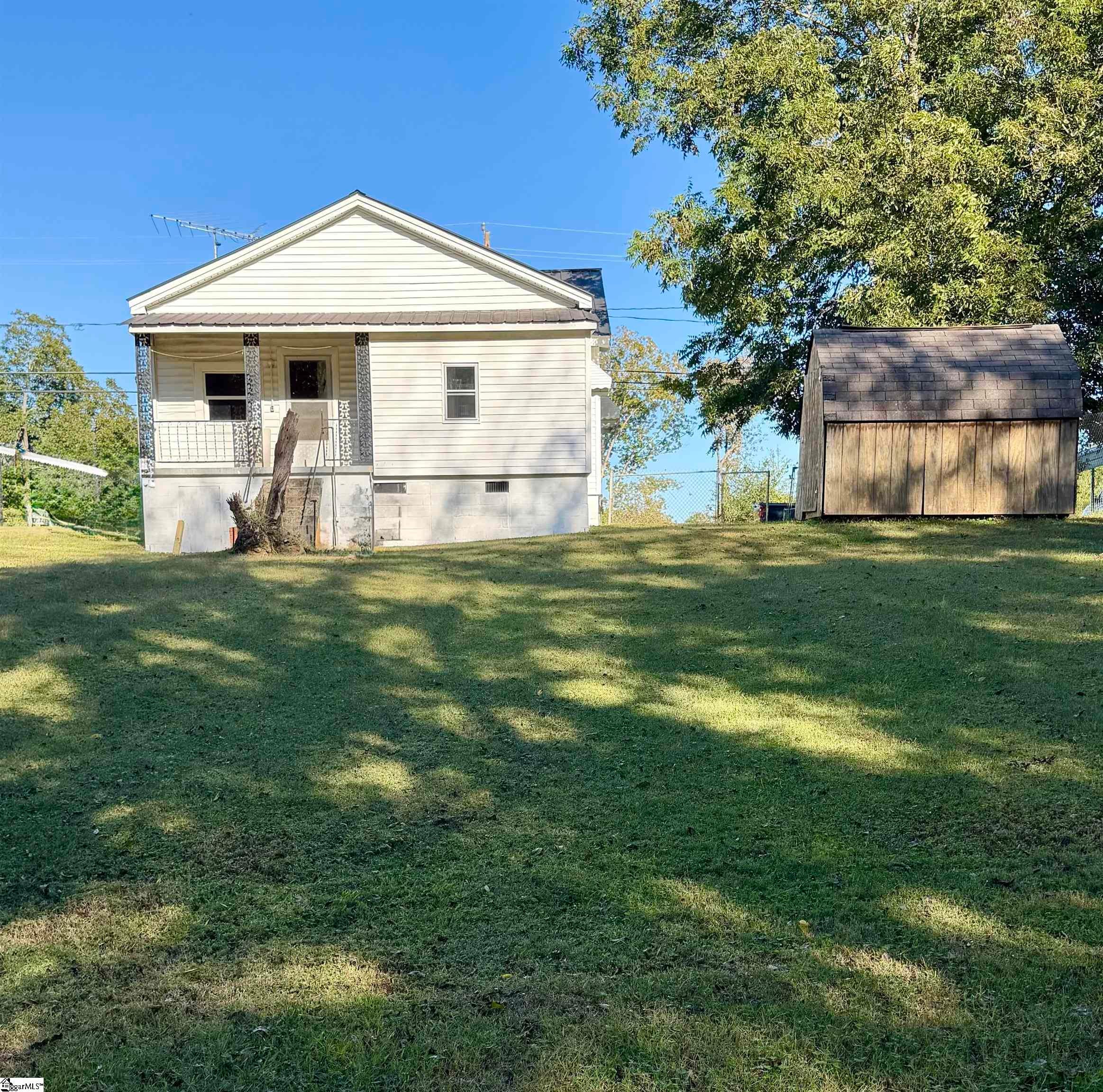 Real Estate Search 2 550 Leaman Avenue