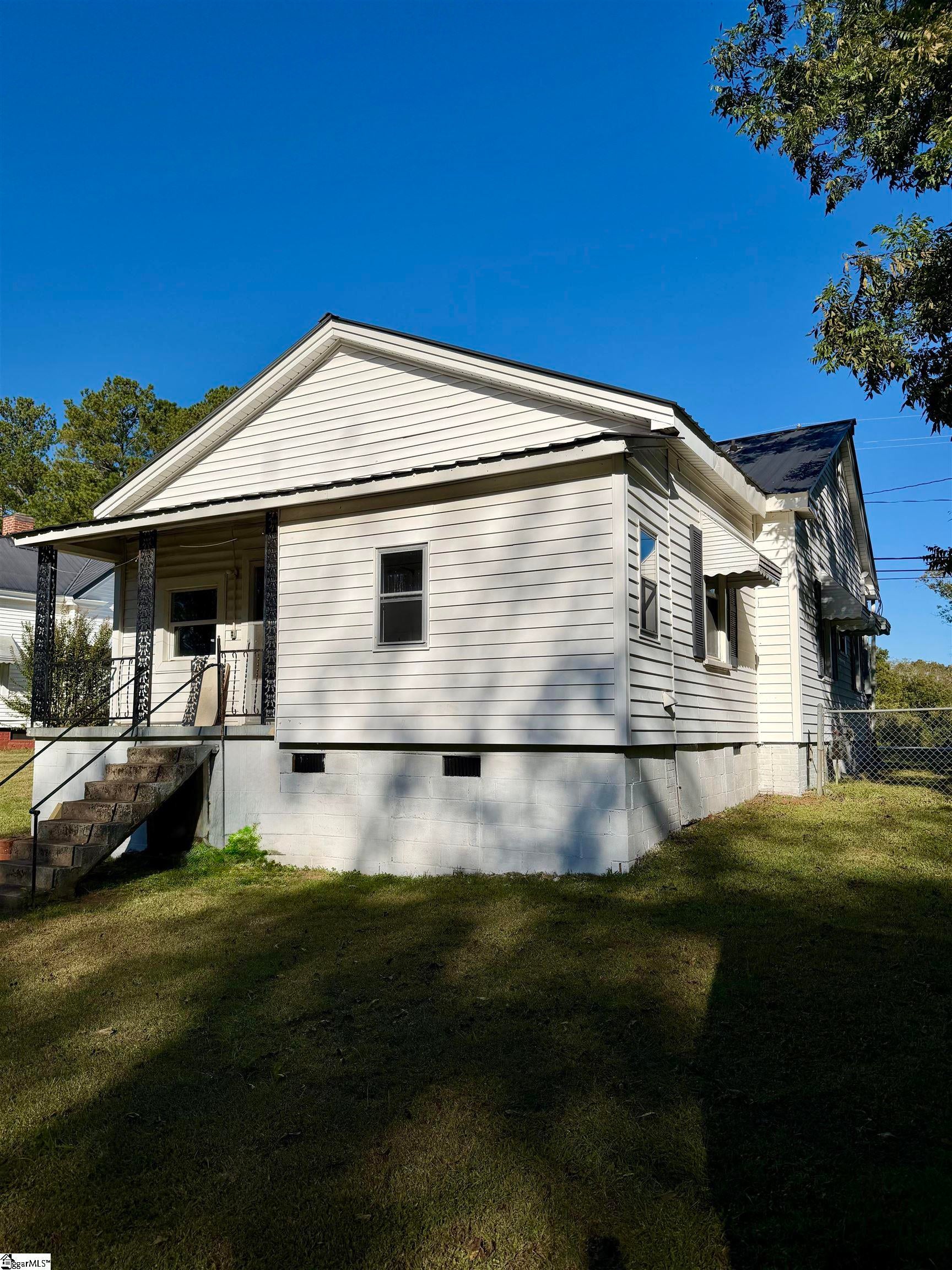 Real Estate Search 4 550 Leaman Avenue