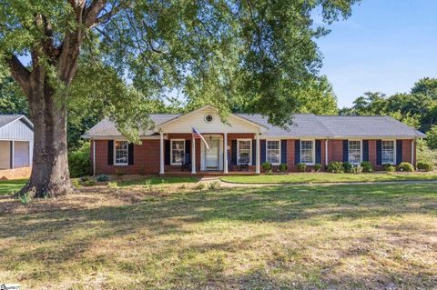 Photo of 12 Spring Forest Road, Greenville, SC 29615 (MLS # 1590485)