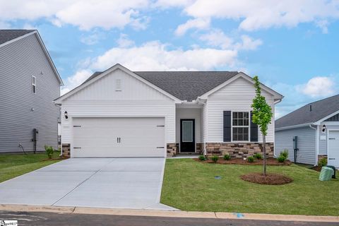 Photo of 443 West Claywalk Road, Woodruff, SC 29388 (MLS # 1587881)