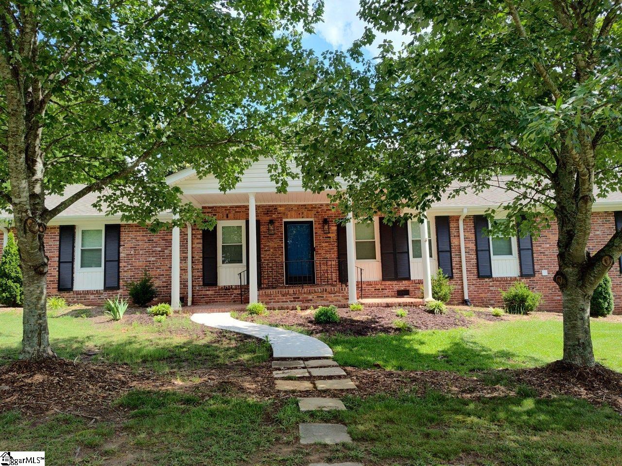 Photo 1 of 33 — 200 Leyswood Drive, Greenville, SC 29615