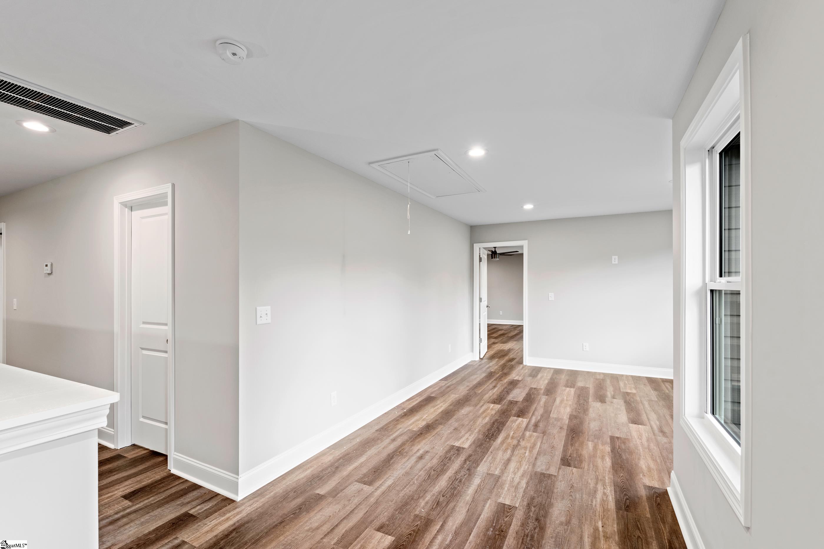 Greenville, South Carolina 29617, United States, 5 Bedrooms Bedrooms, ,4 BathroomsBathrooms,Residential,Active,170117