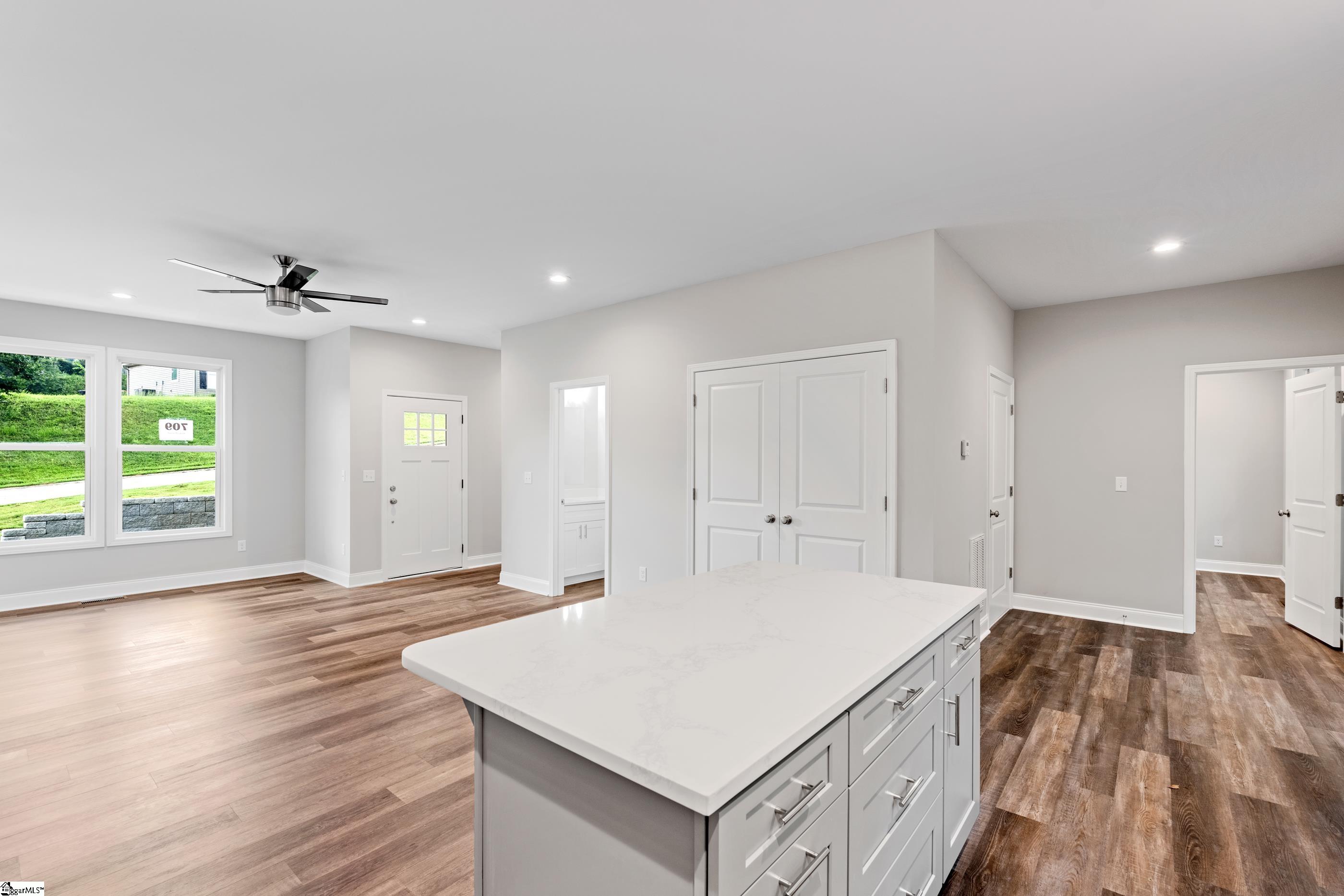 Greenville, South Carolina 29617, United States, 5 Bedrooms Bedrooms, ,4 BathroomsBathrooms,Residential,Active,170117