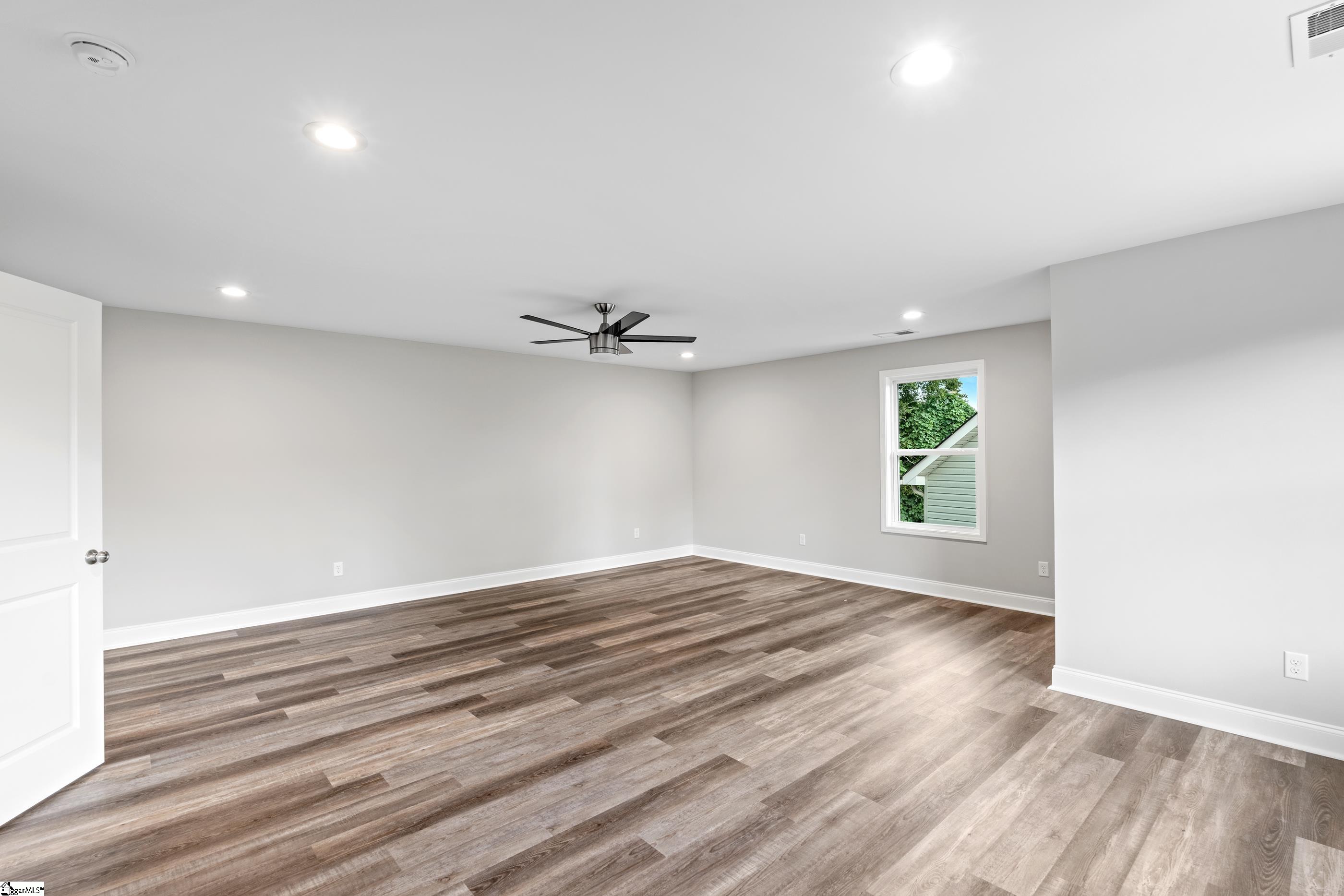 Greenville, South Carolina 29617, United States, 5 Bedrooms Bedrooms, ,4 BathroomsBathrooms,Residential,Active,170117