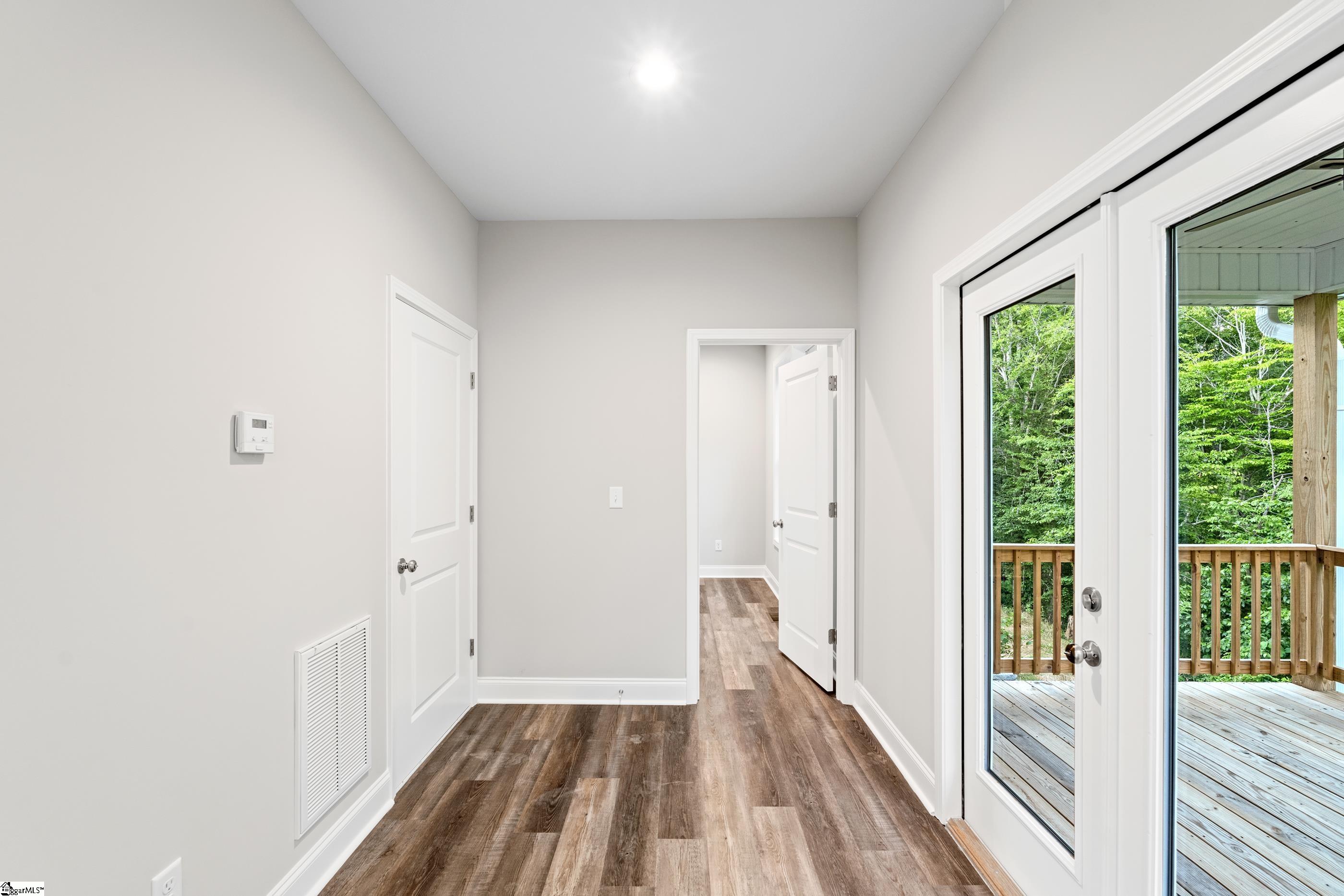 Greenville, South Carolina 29617, United States, 5 Bedrooms Bedrooms, ,4 BathroomsBathrooms,Residential,Active,170117