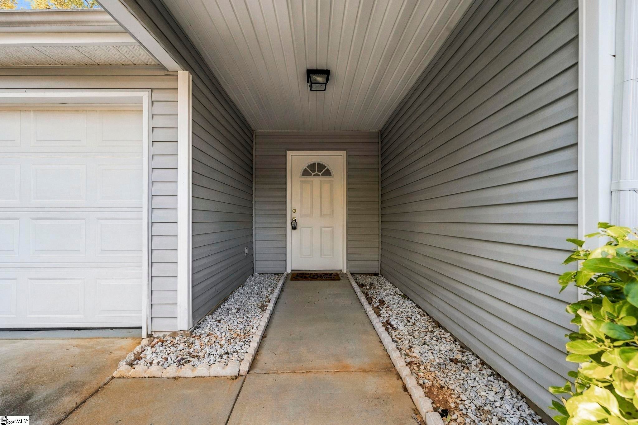 304 Rivereen Way