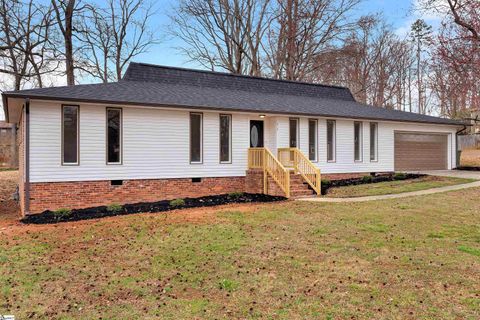 212 Barrett Drive Mauldin SC 29662