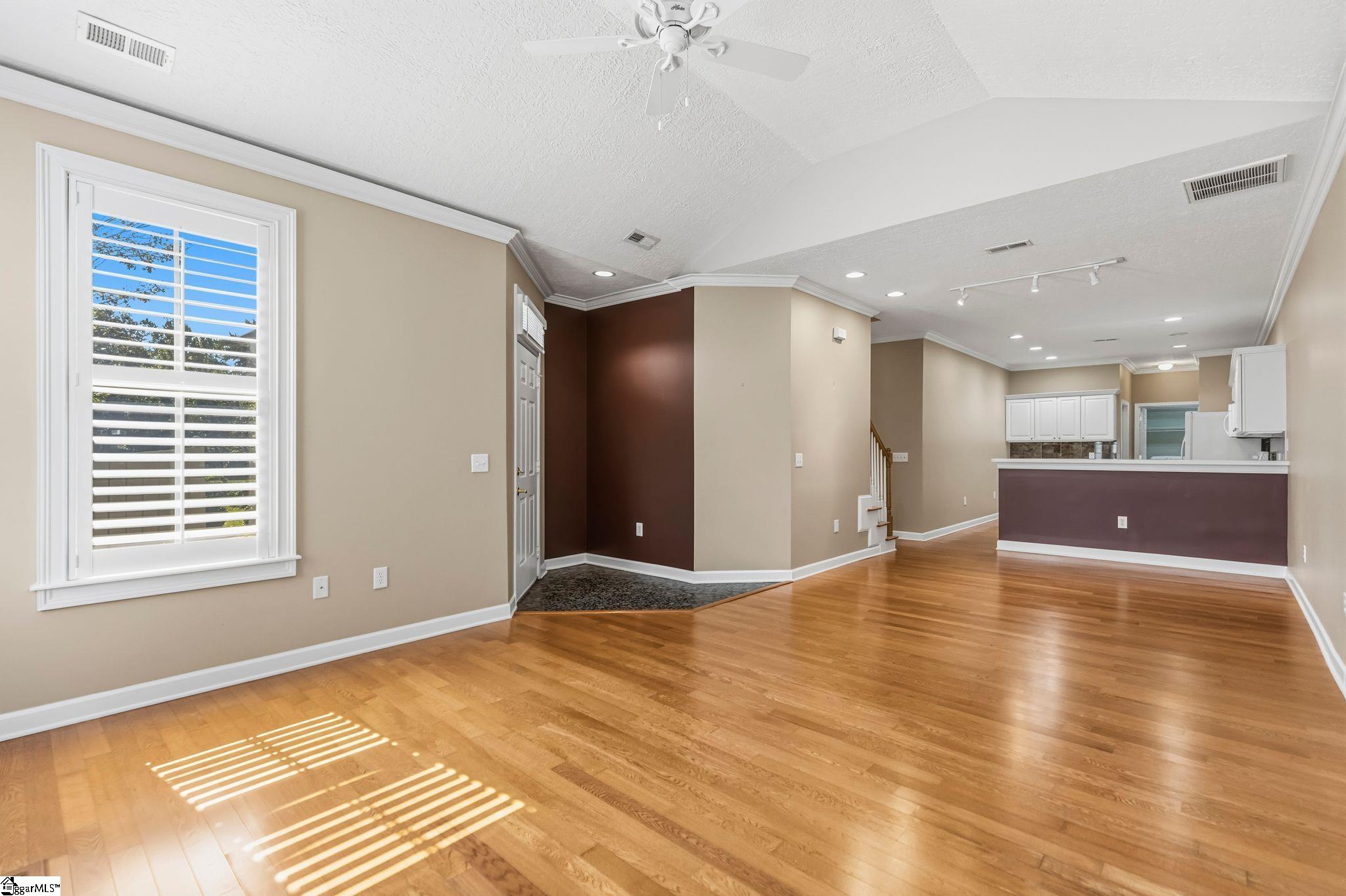 Real Estate Search 4 102 Fudora Circle