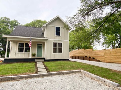 4 Vest Street Travelers Rest SC 29690