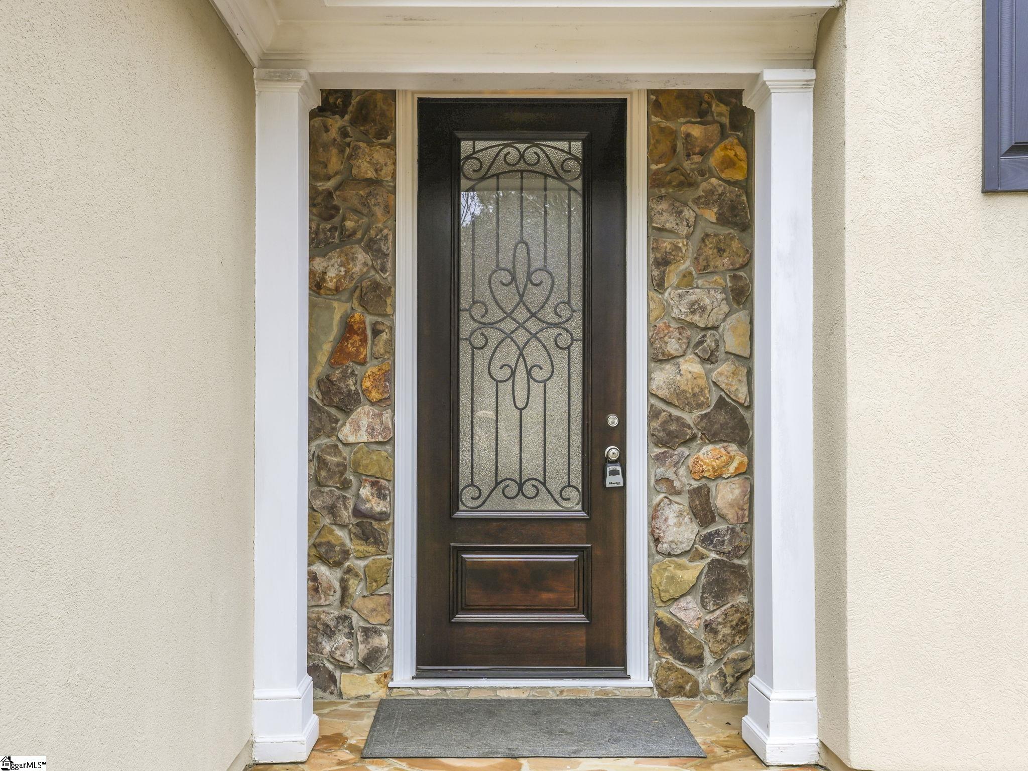 10 Torrey Pine Court