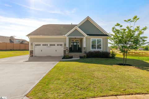 Photo of 791 Amherst Glen Drive, Greer, SC 29651 (MLS # 1588395)