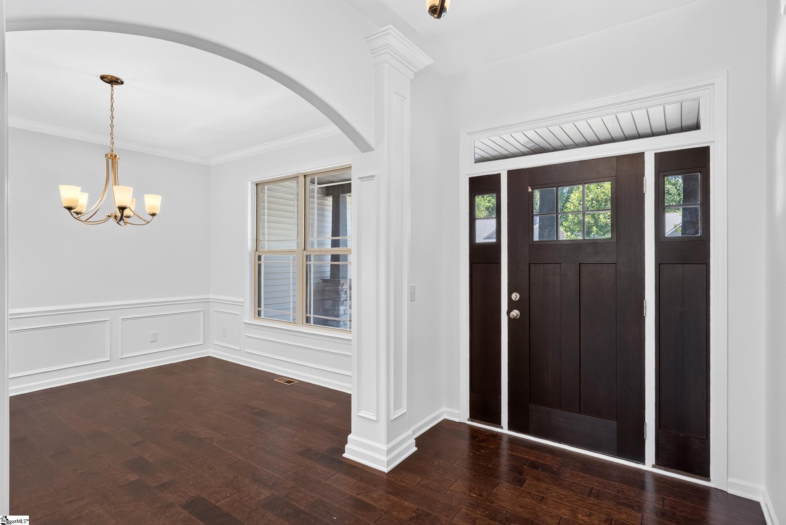 407 Oak Ridge Place
