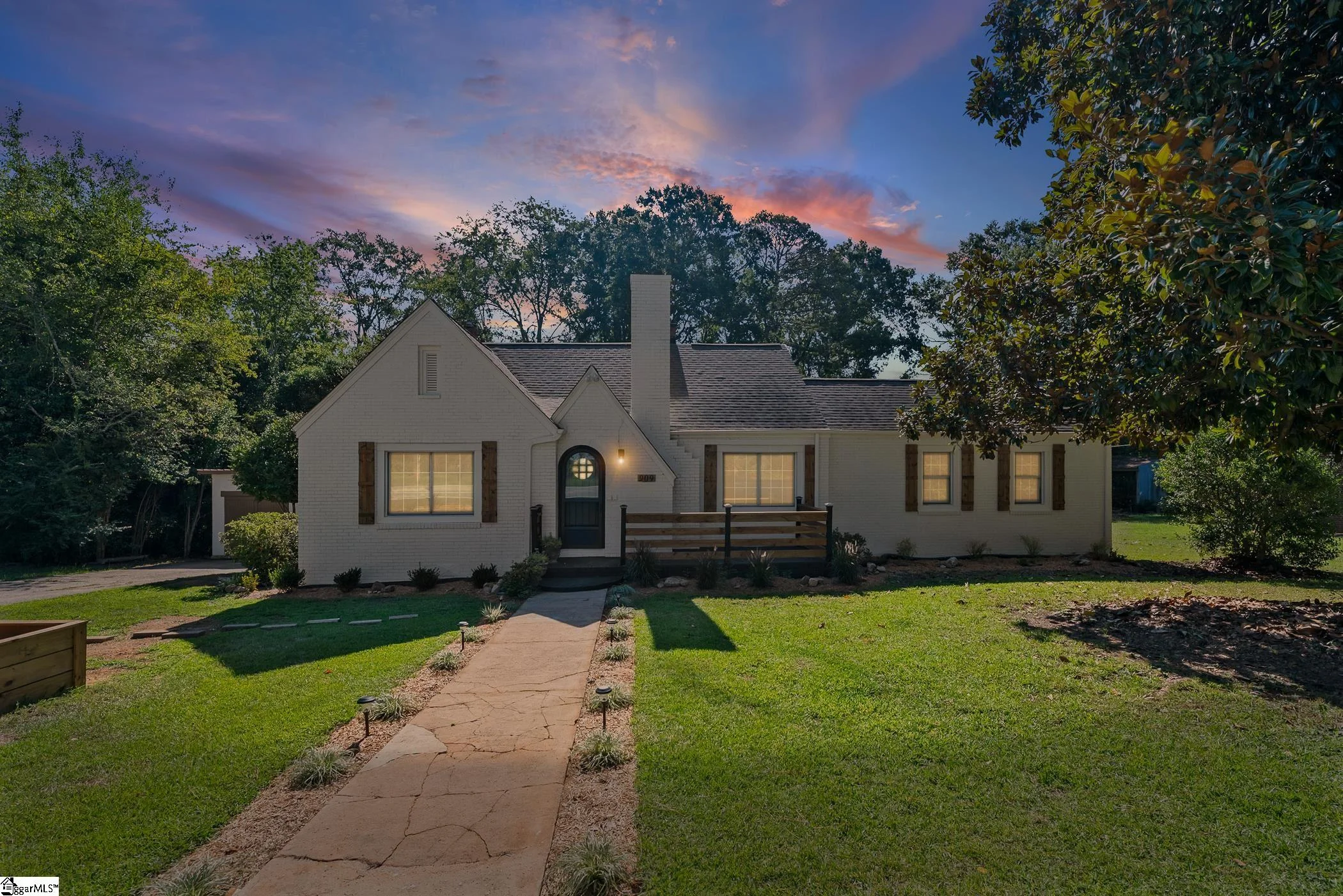 909 W Georgia Road