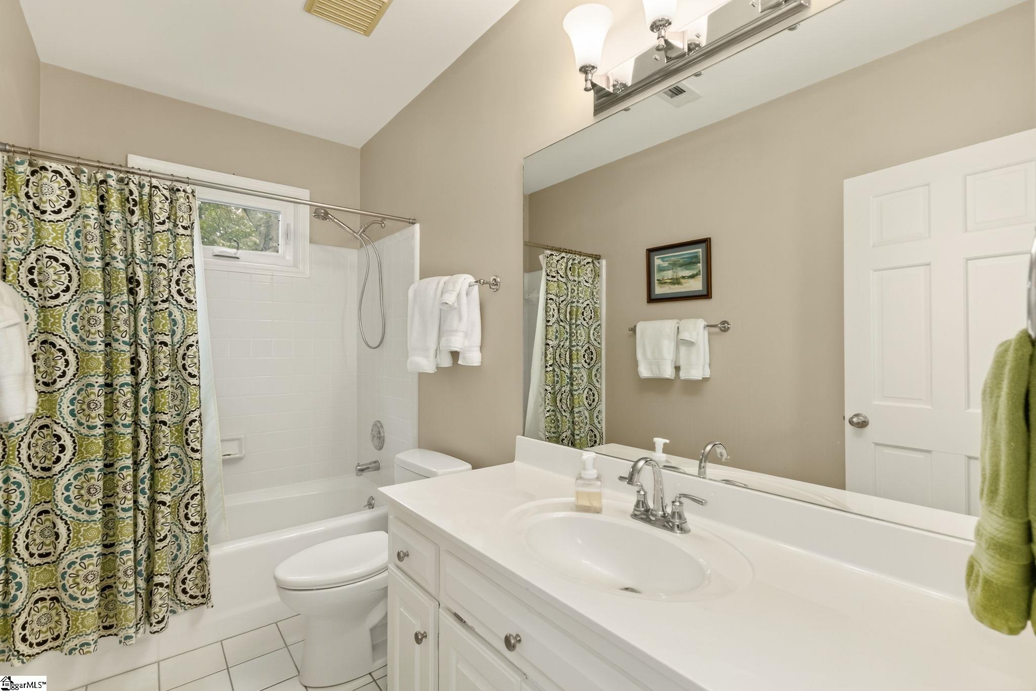 Greer, South Carolina 29650, United States, 3 Bedrooms Bedrooms, ,3 BathroomsBathrooms,Residential,Contingent,222170