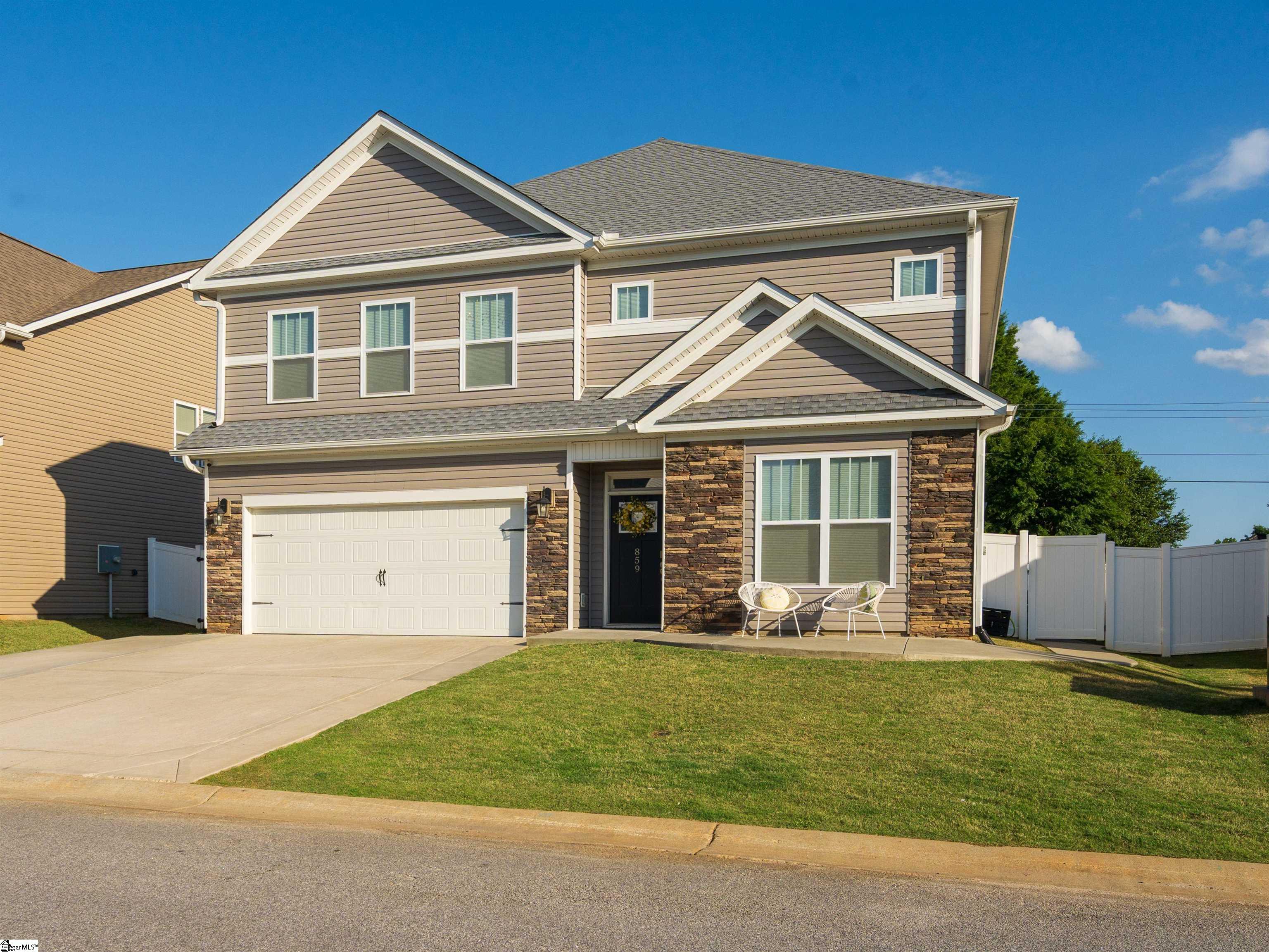 859 Ingleside Way