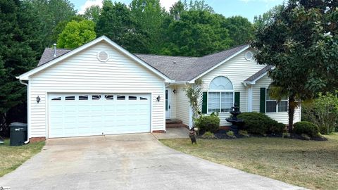 Photo of 711 Timberwood Ridge, Greer, SC 29651 (MLS # 1589459)