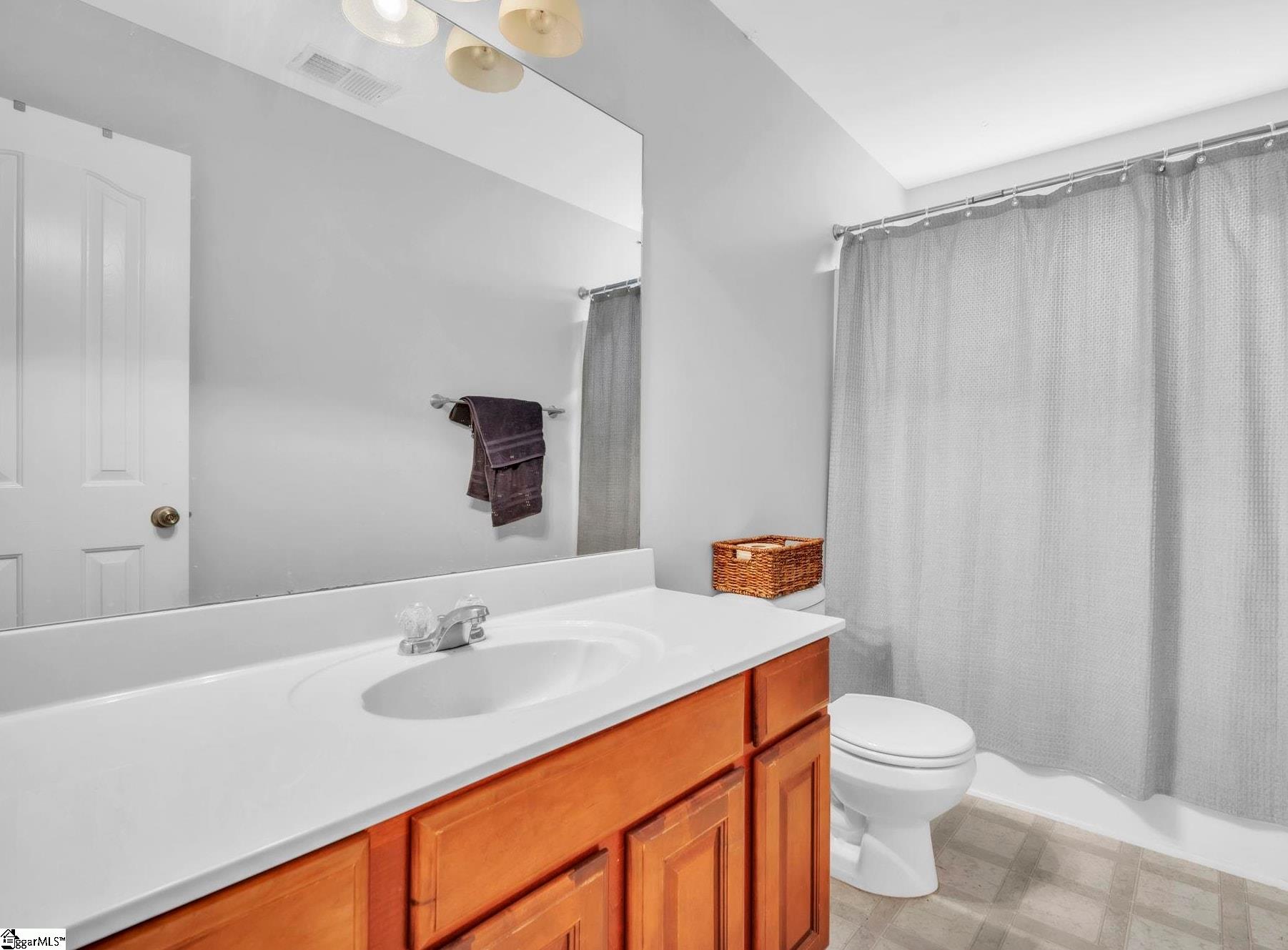 Mauldin, South Carolina 29662, United States, 4 Bedrooms Bedrooms, ,3 BathroomsBathrooms,Residential,Active,161586