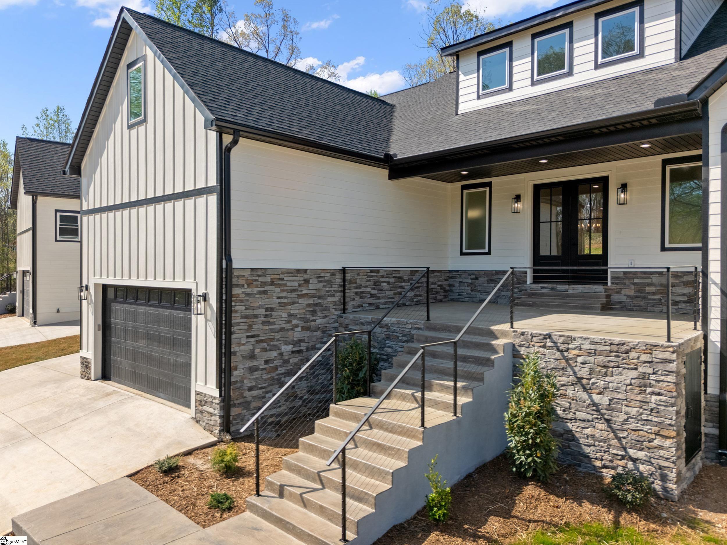 651 Narrow Circle