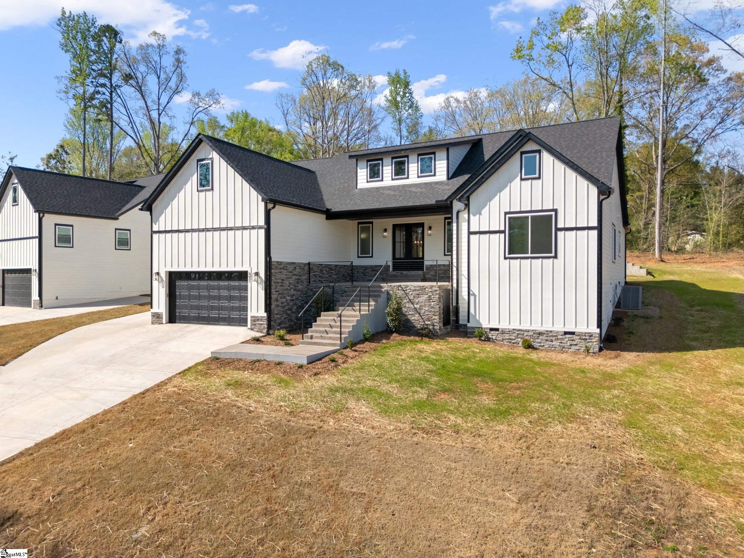 651 Narrow Circle