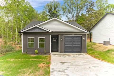 Photo of 189 N Georgia Avenue, Chesnee, SC 29323 (MLS # 1587356)