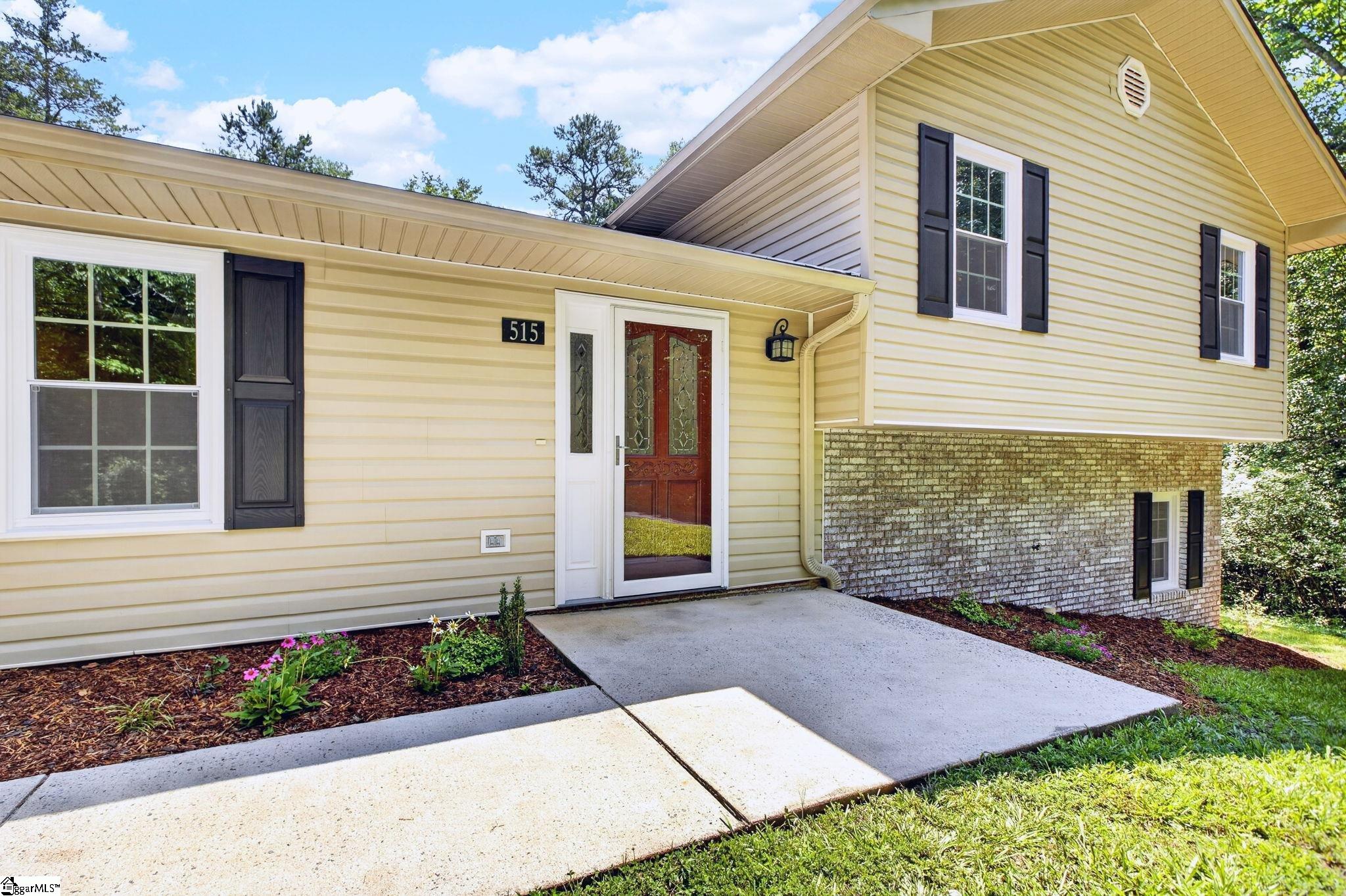 515 Hartwell Drive