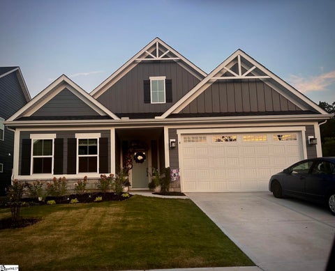 Photo of 4 Dunroyal Road, Fountain Inn, SC 29644 (MLS # 1604224)