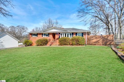 Photo of 311 Birchwood Lane, Mauldin, SC 29662 (MLS # 1583705)