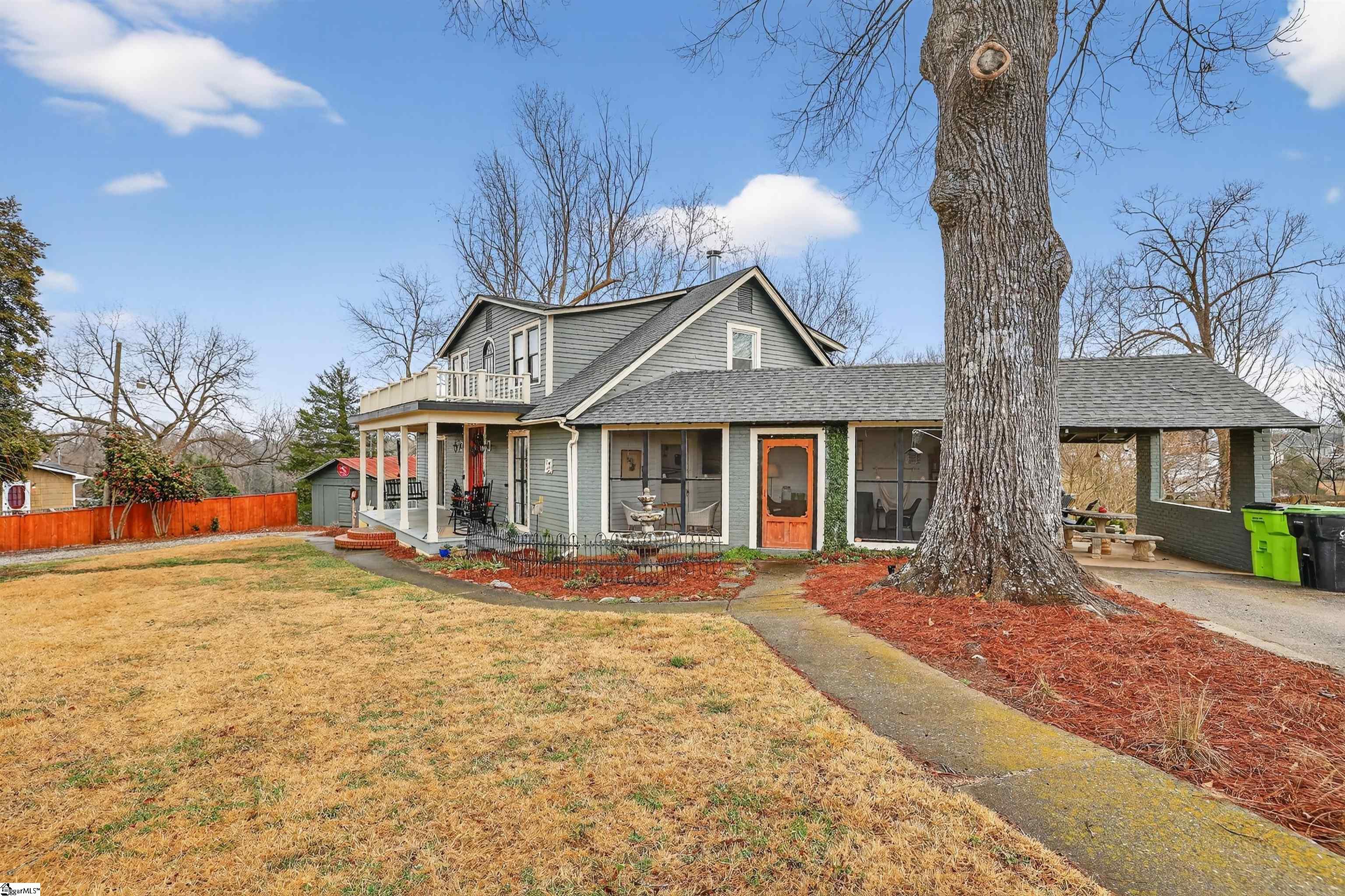 200 E Greenwood Street