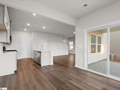 Photo of 416 Upland Water Court, Spartanburg, SC 29301 (MLS # 1592131)