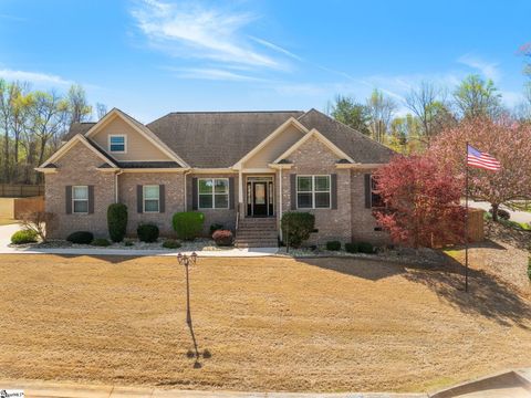 Photo of 2 Talavera Lane, Greer, SC 29651 (MLS # 1586227)