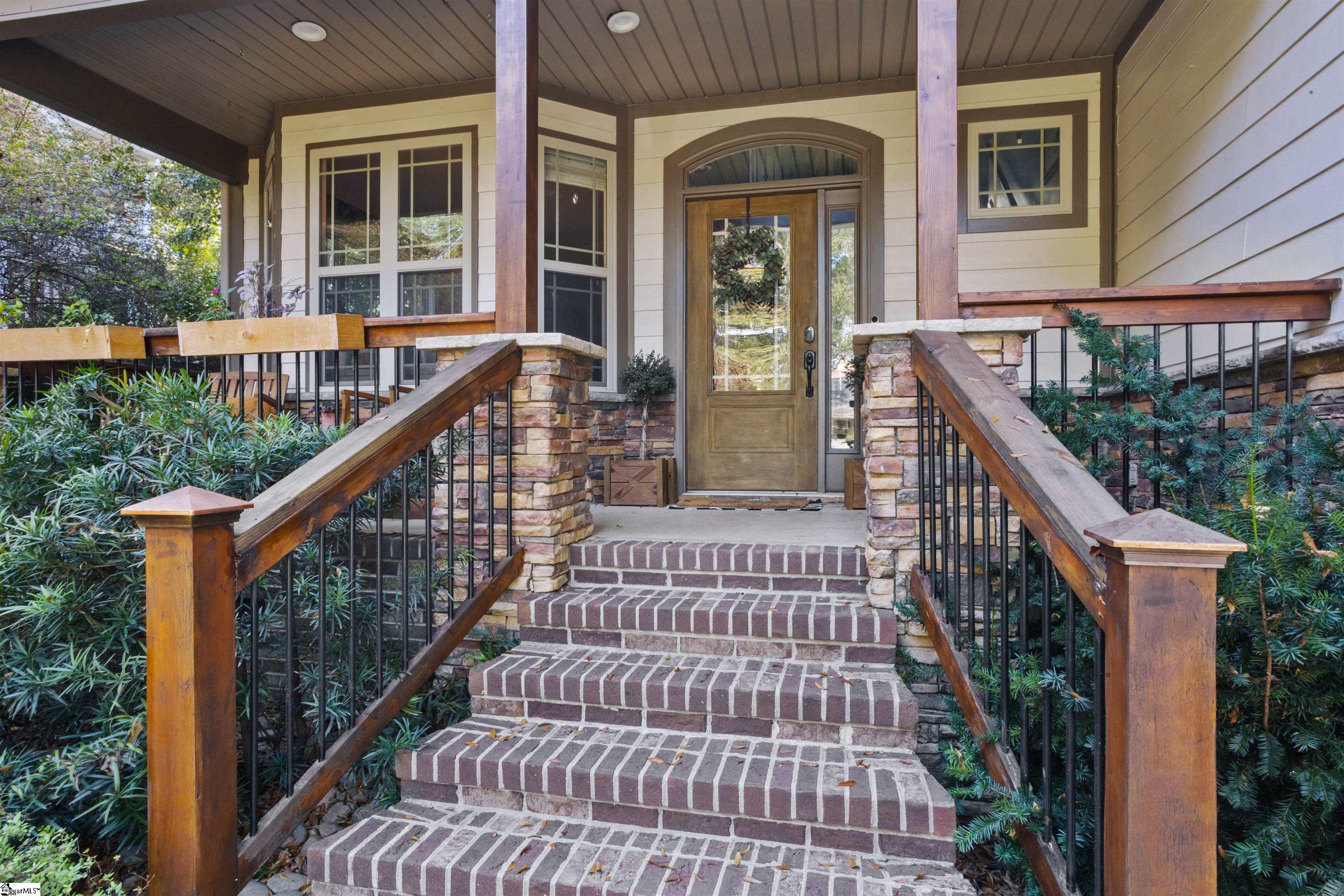 9 Waverly Court