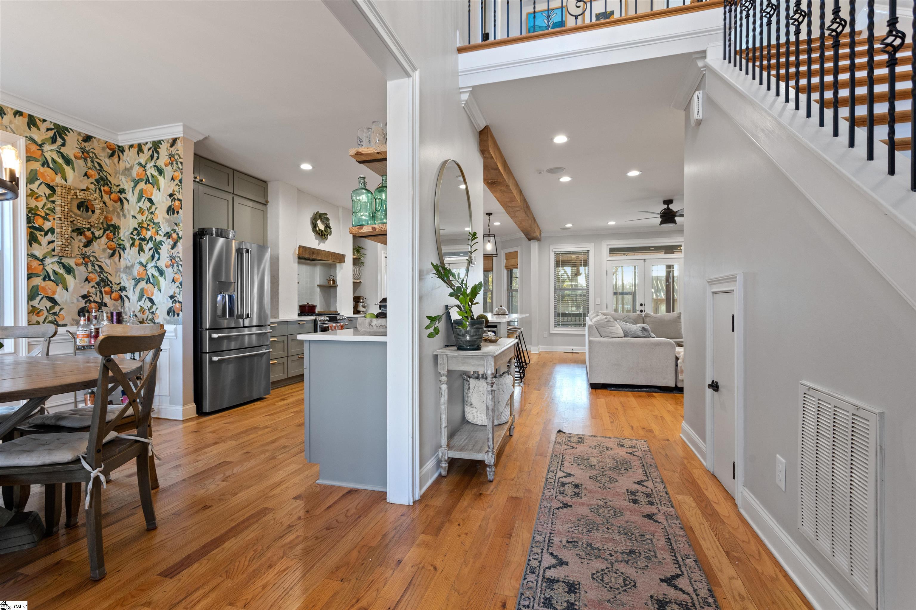 9 Waverly Court