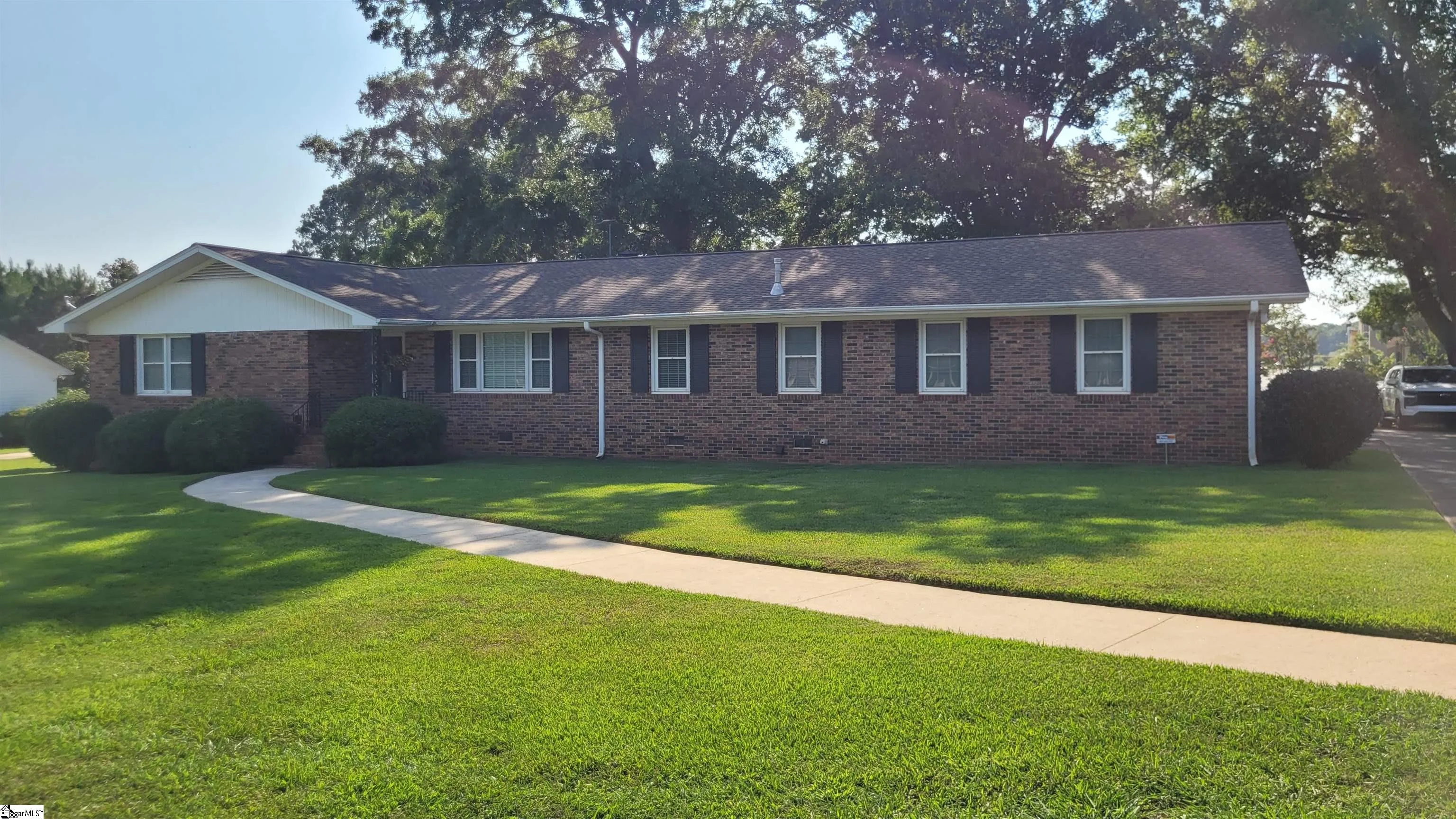 105 Blakely Avenue