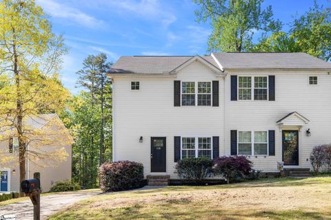 Photo of 118 Village Court, Greer, SC 29651 (MLS # 1588065)